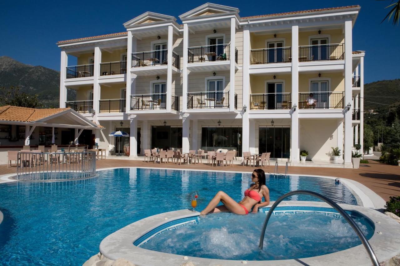 Royal Nidri Hotel Екстериор снимка